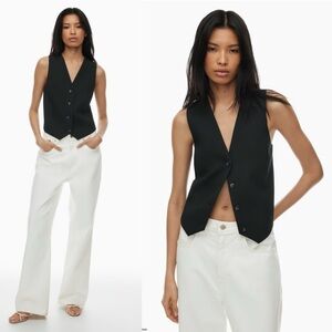 NWT Aritzia Wilfred Pesci Vest in Black Size 6 Classic button-up crepe suit vest